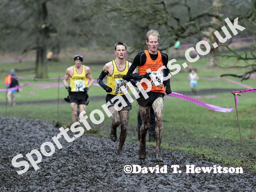 Dan Garbutt (Durham City) on his way to winning the senior mens Northern Cross Country Champs, Knowsley Safari Park. Photo: David T. Hewitson/Sports for All Pics